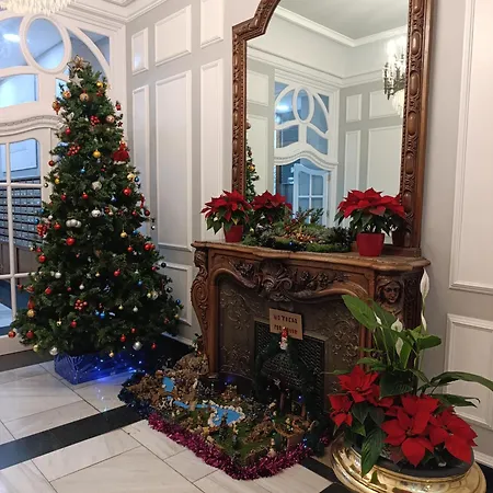 Edificio El Moderno Puerta Del Sol Виго