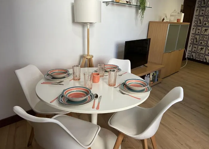 Edificio El Moderno Puerta Del Sol * Виго