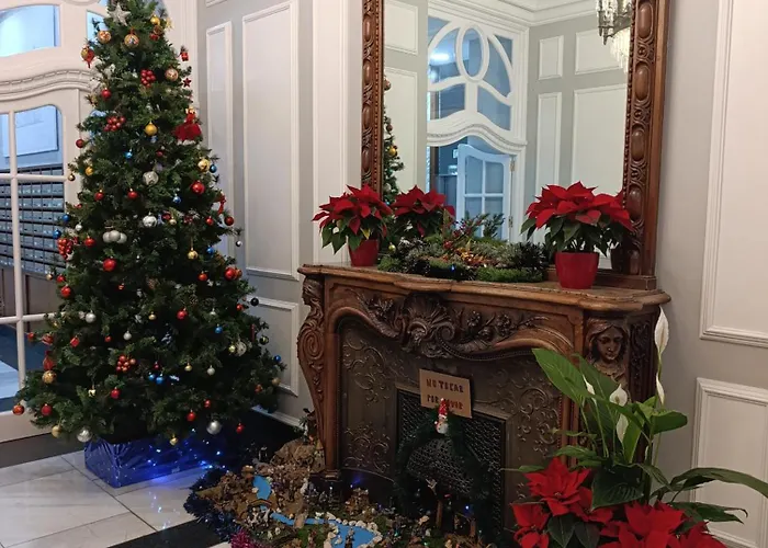 Edificio El Moderno Puerta Del Sol Виго